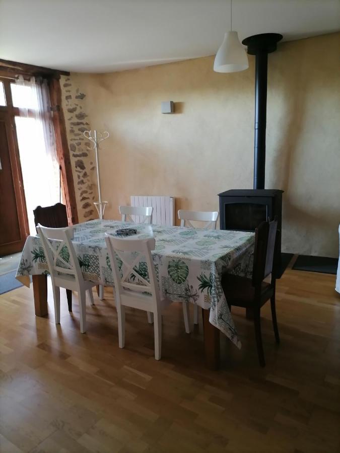 Le Relais D'Anglards Apartment ภายนอก รูปภาพ